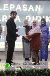 Pelepasan Peserta Didik Kelas XII 2023-2024