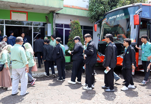 Kunjungan Industri ke Bandung 2023